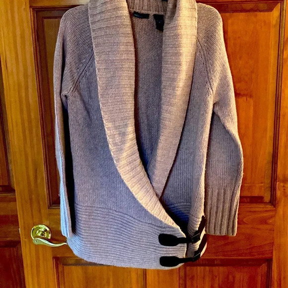 Moda pink buckle sweater - Picture 1 of 3